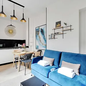  Apartment Beautiful Place-6p- Republique