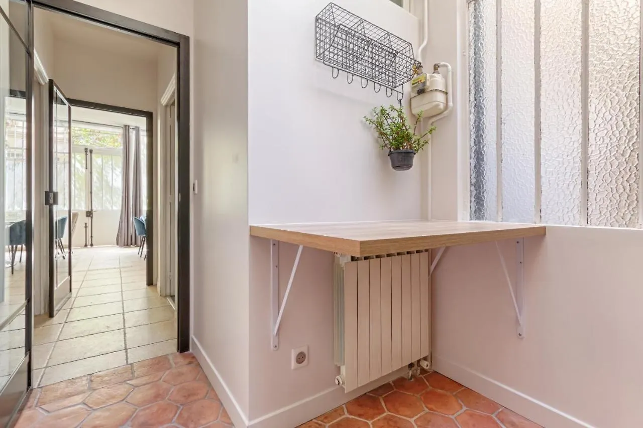 Splendid Parisian Flat 5P - Montorgueil Apartment 0*, Paris France