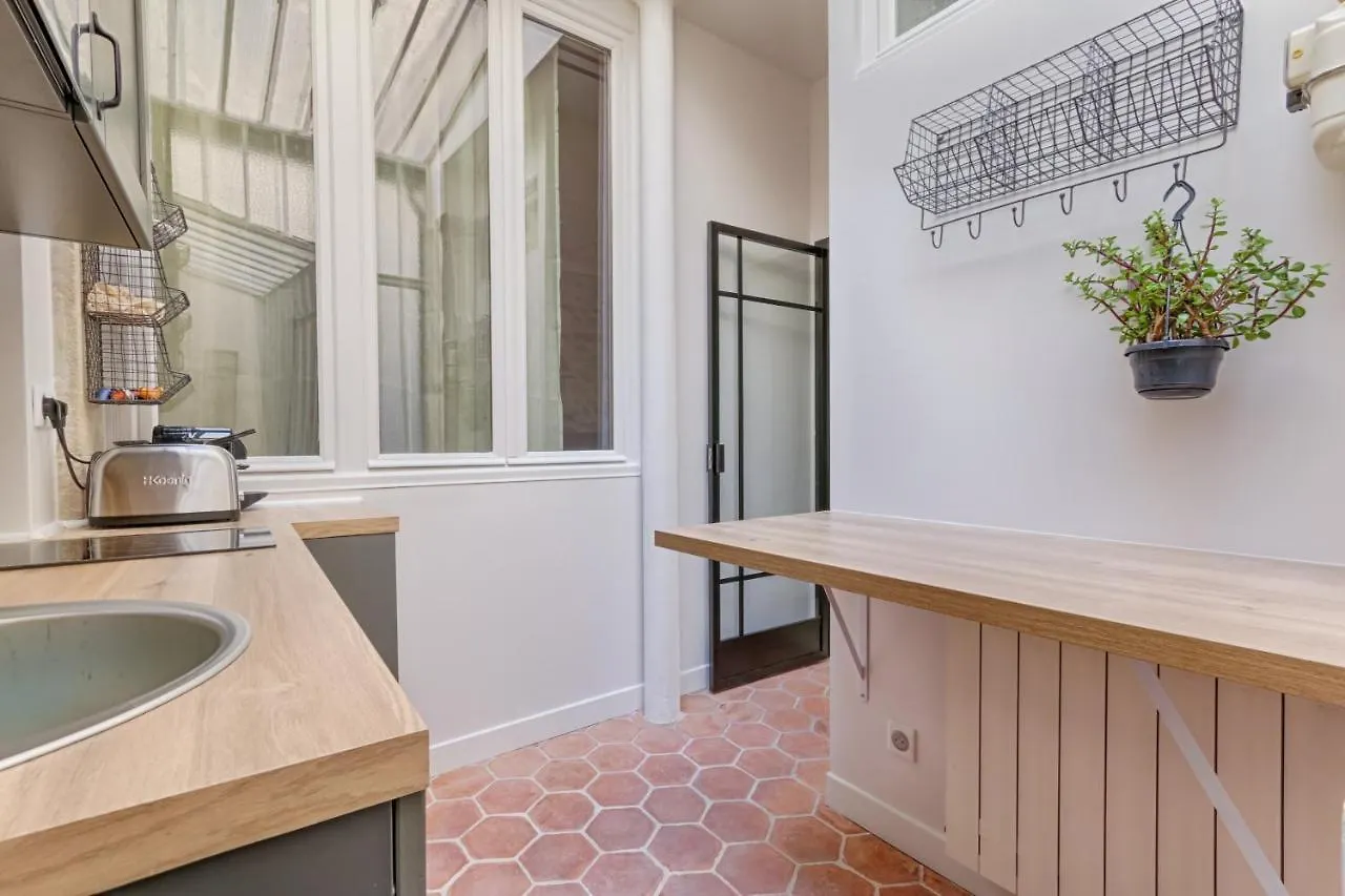 Splendid Parisian Flat 5P - Montorgueil Apartment France